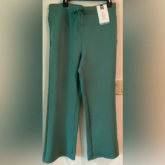 Luxe Relaxed Wide Leg Sandwashed Pants - Picture 3 of 3
